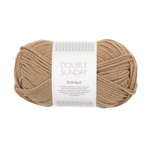 Garnnøste av typen Petiteknit Double Sunday fra Sandnes garn i fargen Camel