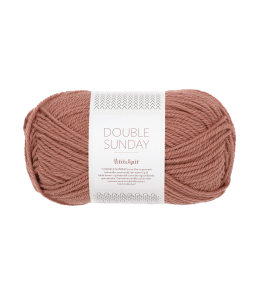 Garnnøste av typen Petiteknit Double Sunday fra Sandnes garn i fargen Dusty Rouge