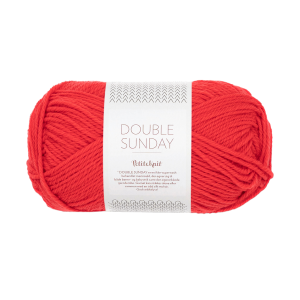 Garnnøste av typen Petiteknit Double Sunday fra Sandnes garn i fargen Poppy