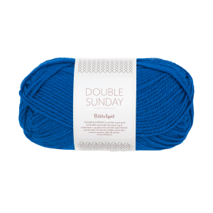 Garnnøste av typen Petiteknit Double Sunday fra Sandnes garn i fargen Electric Blue