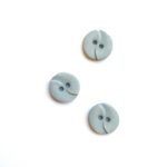 Lyseblå knappp, 13 mm