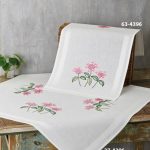 Blomsterduk, påtegnet tekstil til broderi