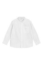 Hvit skjorte med krage