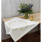 Broderipakke - Duk 80x80 cm, påskeliljer og påskeegg