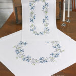 Broderipakke - Duk 80x80 cm, blåklokker